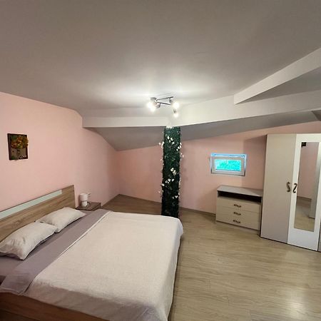 Apartment Happy Holiday Lazur Burgas Zewnętrze zdjęcie
