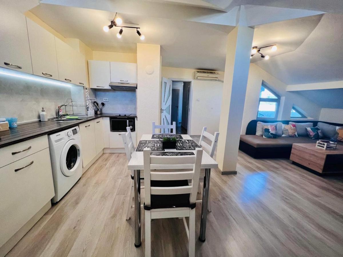 Apartment Happy Holiday Lazur Burgas Zewnętrze zdjęcie