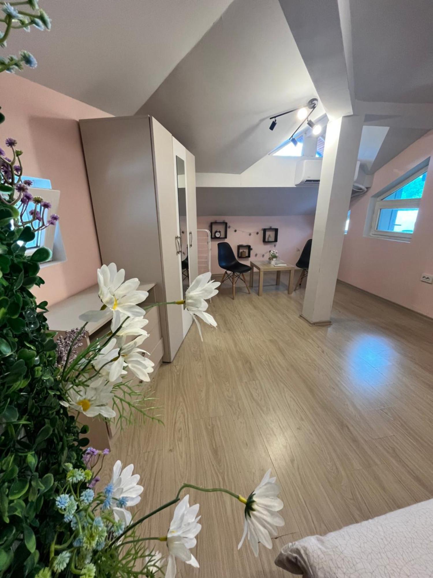 Apartment Happy Holiday Lazur Burgas Zewnętrze zdjęcie